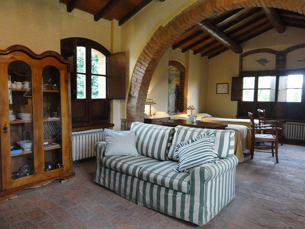 Гостьовий будинок Borgo Corsignano Поппі Екстер'єр фото
